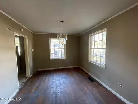 4835 Maplewood Dr, Jackson, MS 39206 photo 4