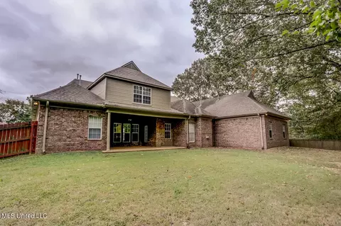 Exterior - 1133 Greers Landing Dr, Hernando, MS 38632 photo 5 of 8