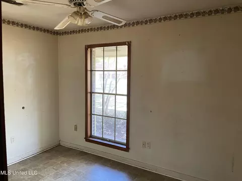 3065 Suncrest Dr, Jackson, MS 39212 photo 4