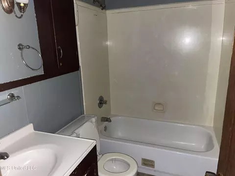 3065 Suncrest Dr, Jackson, MS 39212 photo 5