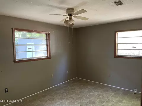 3065 Suncrest Dr, Jackson, MS 39212 photo 7
