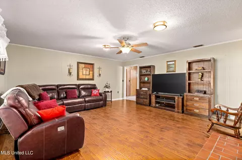 1276 Howell Tanner Chapel Rd, Lucedale, MS 39452 photo 9