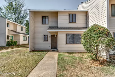 1015 Windrose Dr, Brandon, MS 39047