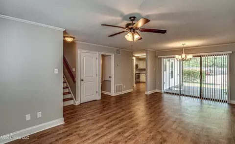 1015 Windrose Dr, Brandon, MS 39047 photo 4