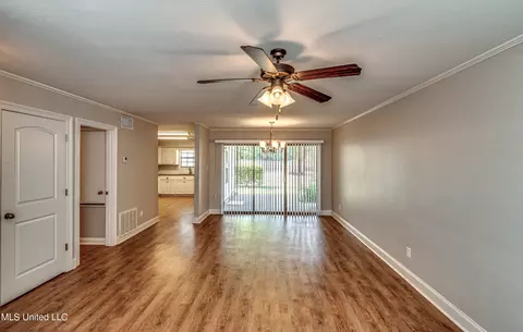 1015 Windrose Dr, Brandon, MS 39047 photo 6