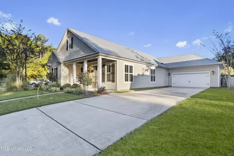 122 Heron Park Pl, Ocean Springs, MS 39564