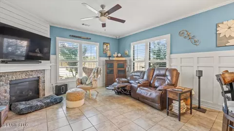7120 Hawks Crossing Dr, Olive Branch, MS 38654 photo 3