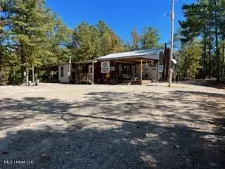 974 Tyro Rd, Holly Springs, MS 38635