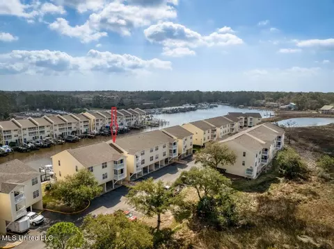 2421 Beachview Dr #F03, Ocean Springs, MS 39564
