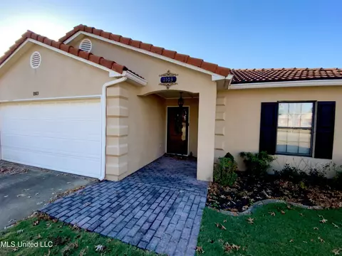 1103 Charstone Dr, Southaven, MS 38671