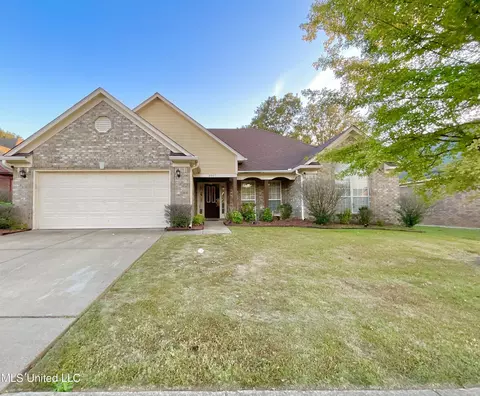 3957 Rasco Hills Dr, Southaven, MS 38671
