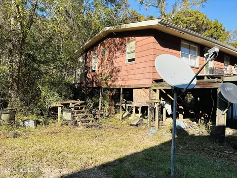 176 Holly Dr, Lucedale, MS 39452 photo 3