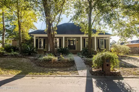13357 Riverwalk Cir, D'iberville, MS 39540