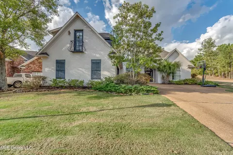 600 Overlook Pt, Brandon, MS 39047