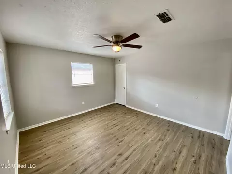 6507 Lake Forest Dr, Jackson, MS 39213 photo 3