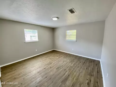 6507 Lake Forest Dr, Jackson, MS 39213 photo 10
