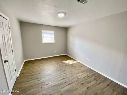 6507 Lake Forest Dr, Jackson, MS 39213 photo 8