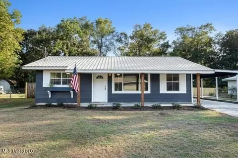 329 Teringo Cir, Ocean Springs, MS 39564
