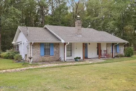 354 Fairchilds Rd, Morton, MS 39117