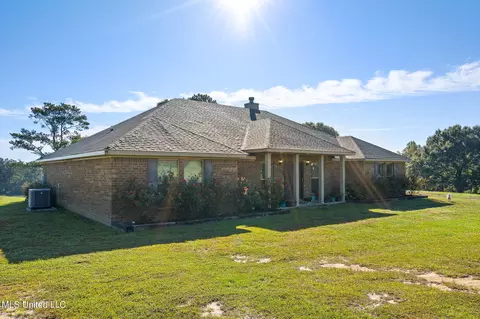 10588 Old Avera Rd, State Line, MS 39362 photo 2