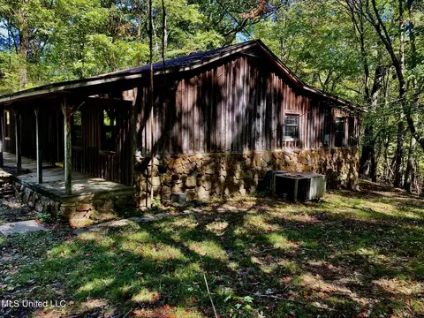 140 County Road 521, Como, MS 38619 photo 3