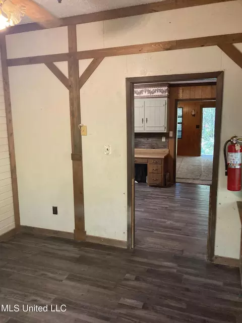 140 County Road 521, Como, MS 38619 photo 8