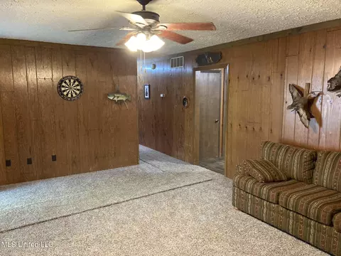 140 County Road 521, Como, MS 38619 photo 5