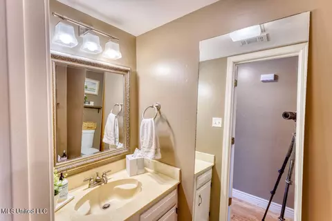 306 Highpoint Dr, Diamondhead, MS 39525 photo 16