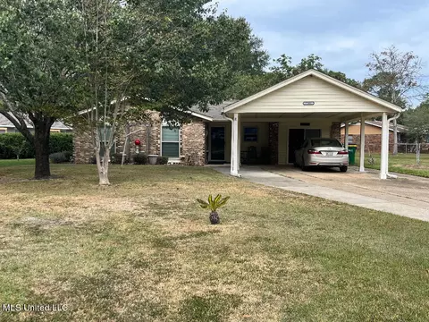7501 Hammond Dr, Biloxi, MS 39532