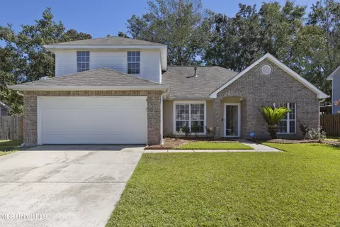 958 Wildwood Ln, Biloxi, MS 39532