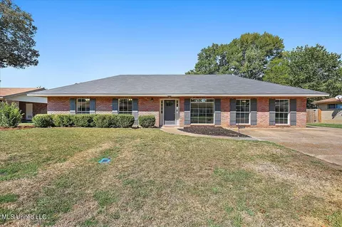 3438 Harle St, Pearl, MS 39208