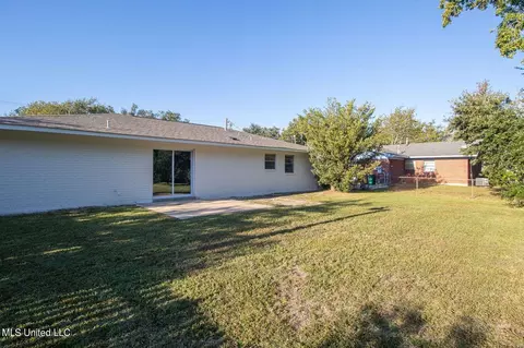 211 E 2nd St, Long Beach, MS 39560 photo 17