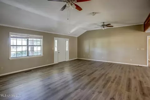 29743 Us-51, Como, MS 38619 photo 15