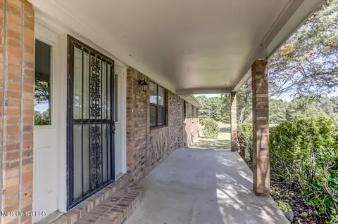 29743 Us-51, Como, MS 38619 photo 13