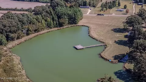 29743 Us-51, Como, MS 38619 photo 4