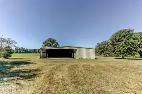 29743 Us-51, Como, MS 38619 photo 7