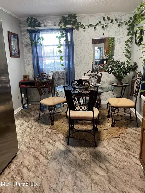 15908 Cherry Dr, Biloxi, MS 39532 photo 4