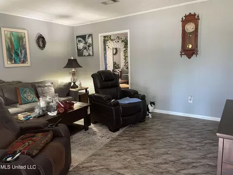 15908 Cherry Dr, Biloxi, MS 39532 photo 3