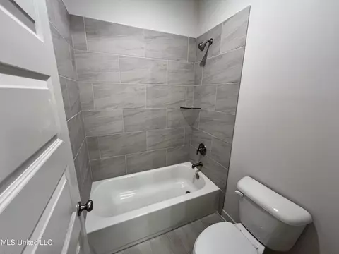 6746 Sunrise Loop E, Olive Branch, MS 38654 photo 18