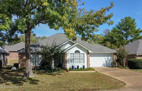 137 Villa Way, Clinton, MS 39056