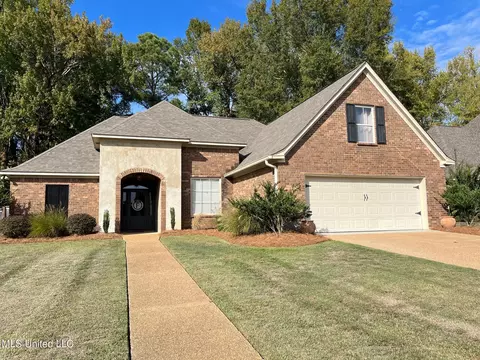 512 Orchard Brook Ct, Florence, MS 39073