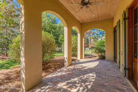 341 Johnstone Dr, Madison, MS 39110 photo 22