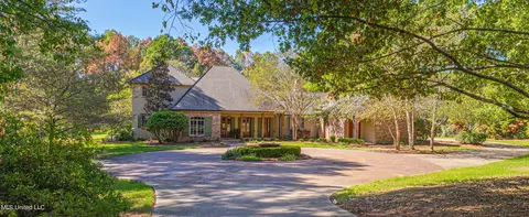 341 Johnstone Dr, Madison, MS 39110