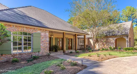 341 Johnstone Dr, Madison, MS 39110 photo 6
