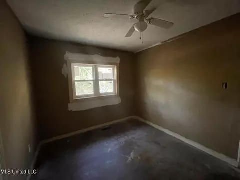 3207 Oak Forest Dr, Jackson, MS 39212 photo 3