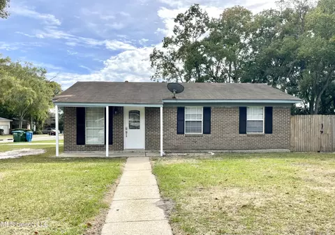 4218 Lambert Ct, Pascagoula, MS 39581