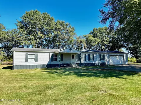 1000 12 Cypress Ln, Greenwood, MS 38930