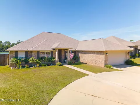 14087 Hudson Krohn Rd, Biloxi, MS 39532