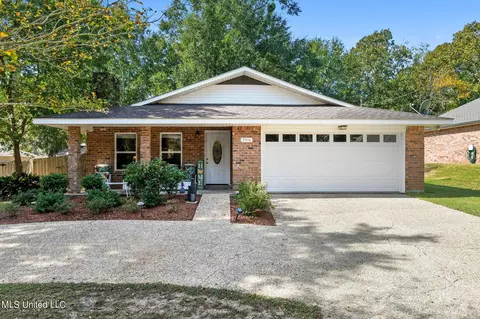786 Puna Ct, Diamondhead, MS 39525 photo 2