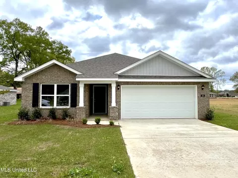 101 Jaden Ct, Lucedale, MS 39452